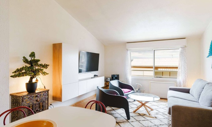 Gruissan Plage Apartment | FR22 2 Rooms+Mezzanine with AC - Plage des Chalets GRUISSAN