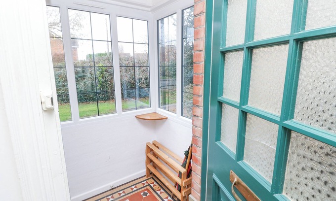 Hayling Island Cottage | Framingham