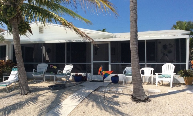 Key Colony Beach House | Fran's Place on the Water - Sept 27-Oct 4 and Oct 11-18 2025 Available