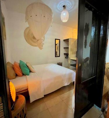 Senggigi House | Frangipani garden villa