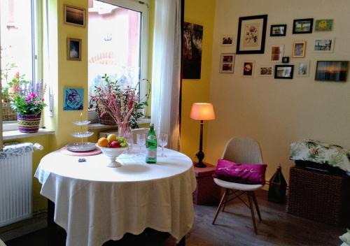 Nordend-Ost Apartment | Frankfurt am Main 15 Min from Messe, City and ECB