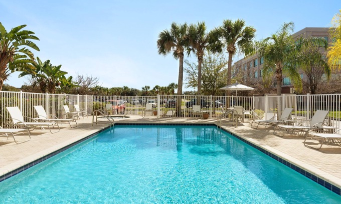 Tampa Condo | Free Breakfast | Easy Access to Downtown!