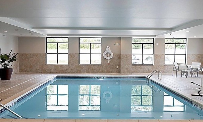 Auburn Hills Apartment | Free Breakfast. Indoor Pool + Gym. Near Great Lakes Crossing Outlets.