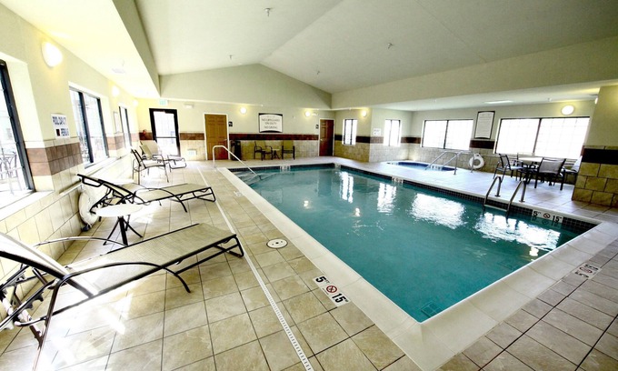 Minot Condo | Free Breakfast. Pool & Hot Tub. Gym. Near the Minot Air Force Base!