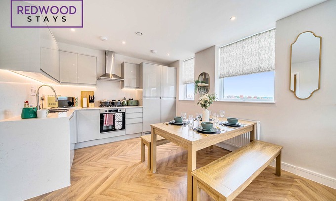 Rushmoor District Apartment | FREE Parking, Hi-Speed WiFi, Long Stay Welcome