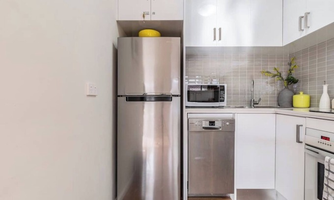 Hawthorn Apartment | FREE Parking/In-Unit Laundry/10mins walk to Glenferrie Rd
