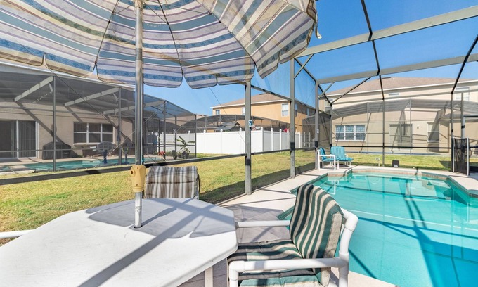 Kissimmee House | FREE POOL HEAT Delightful 6BR Villa With Private Pool