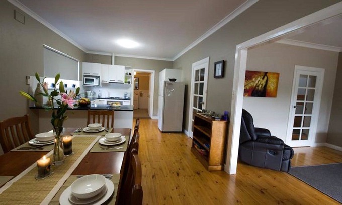 Port Lincoln House | FREE WIFI | PRIVATE GARDEN | SEAFOOD CAPITAL | LOCATION | ROMANTIC
