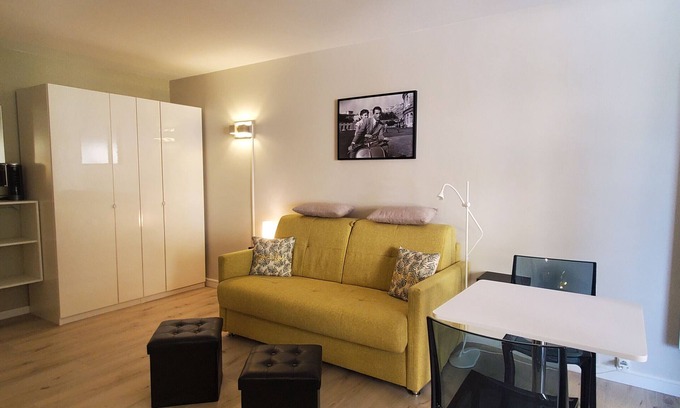 Frejus Plage Apartment | FREJUS PLAGE La Miougrano Studio 25m2 Swimming Pool 300m From the Beaches Balcony on the Garden 2 People