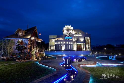Waipu District House | Frogs Time