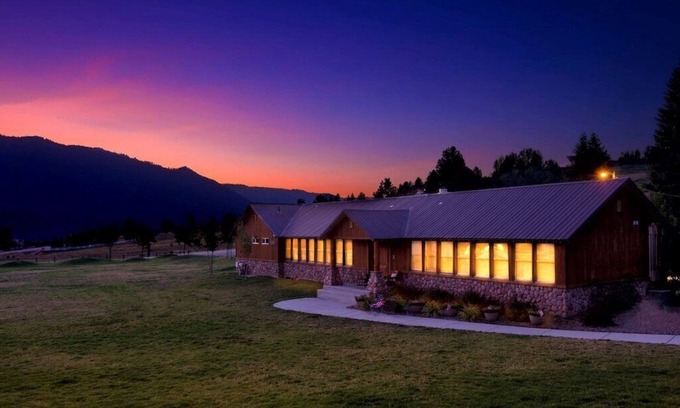 Garden Valley Cabin | From 20 to 80 people, enjoy this private mountain Retreat!