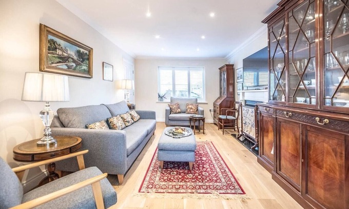 Saxmundham Apartment | Fromus Rise, Saxmundham