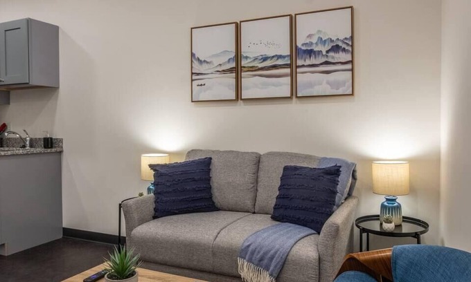 Cultural District Apartment | Frontdesk | Bright 1 BR Apt in Cultural District