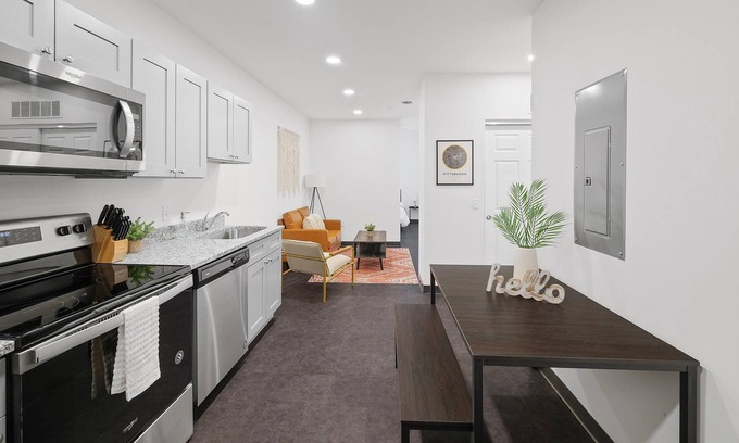 Cultural District Apartment | Frontdesk | Convenient 1 BR Downtown