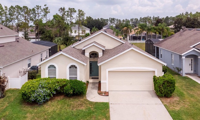 Tuscan Ridge House | Full Home in New Community Sleeps 8! Heated Pool and Pet Friendly!