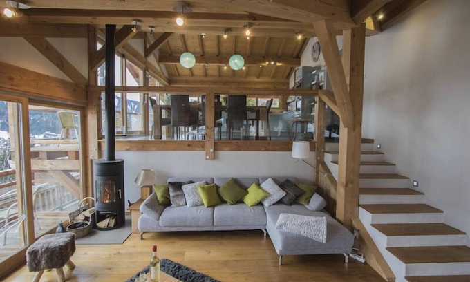 Morzine Ski Chalet | Fully catered Chalet with Stunning Views and Hot Tub , Morzine, Portes du Soleil