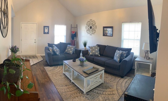 Auburn - Opelika House | Fully Equipped 3BR/2BA in Auburn Al