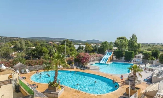 Vic-la-Gardiole House | Fully-equipped mobile-home rental in campsite 4* for up to 4 people.