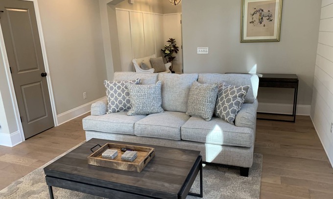 Acworth House | Fully Fenced & Fitted 4BR Near LakePoint Sports