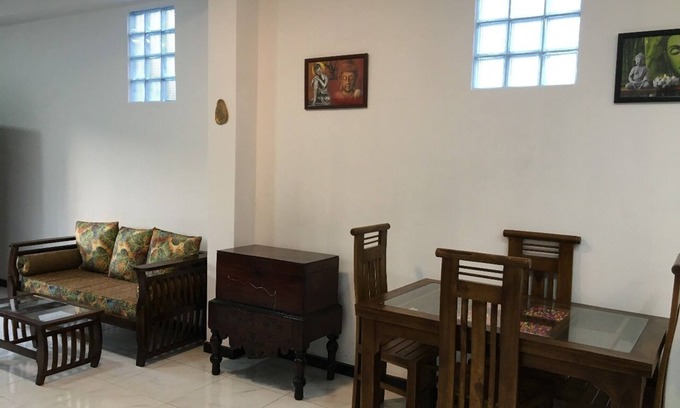 Colombo House | Fully Furnished House for Short Term Rent In Colombo 13