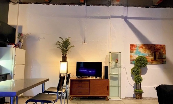 Historic Core Apartment | Fully furnished Spacious Downtown LA Loft
