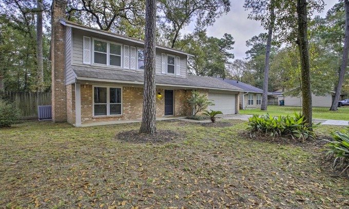 Grogan's Mill House | Fully Refurbished Home in Front of the Woodlands!