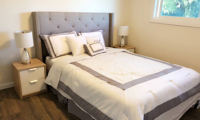 Walnut Valley House | Fully Remodeled 4BR/3BR Beautiful House with 185+ TV channels