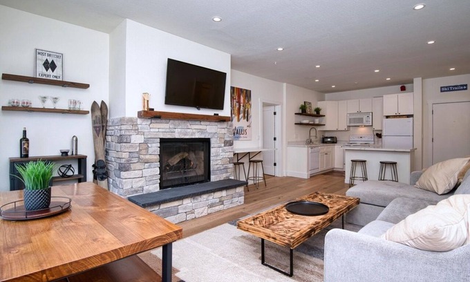 Kirkwood Condo | Fully-remodeled stylish 2BR condo, steps to lifts