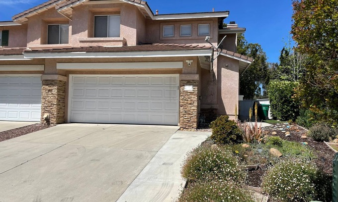 Miramar Ranch North House | Fun & Cozy home w/Game Room - 20 mins from airport