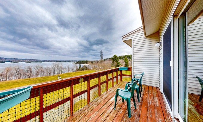 Greenville Junction Condo | Fun-Filled Lakehouse w/Private Balcony, Free WiFi, Private W/D - Steps to Beach