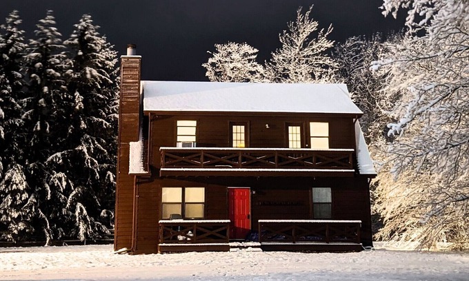 Timberline House | Fun For the Whole Crew!