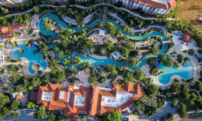 Orange Lake House | FUN FOR THE WHOLE FAMILY! Enjoy Orlando in luxury!