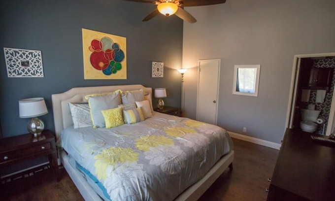 Hermosa Village Condo | Funtierland + Radiator Springs + Walk to Disneyland +Pool