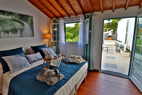 Furnas House | Furnas Nook