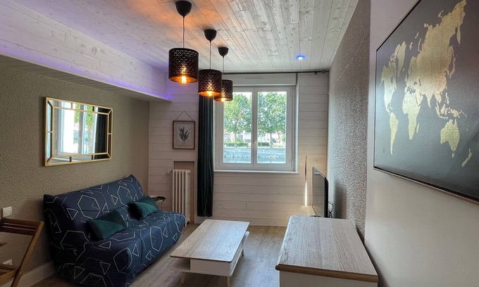Montlucon Apartment | Furnished and equipped T2 with superb view of the Cher river