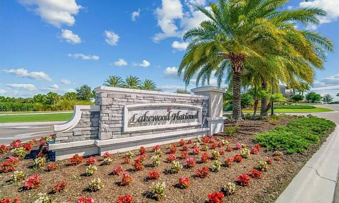 Braden River House | Furnished Bundled Golf Home in Lakewood National Golf Club @ Lakewood Ranch, FL