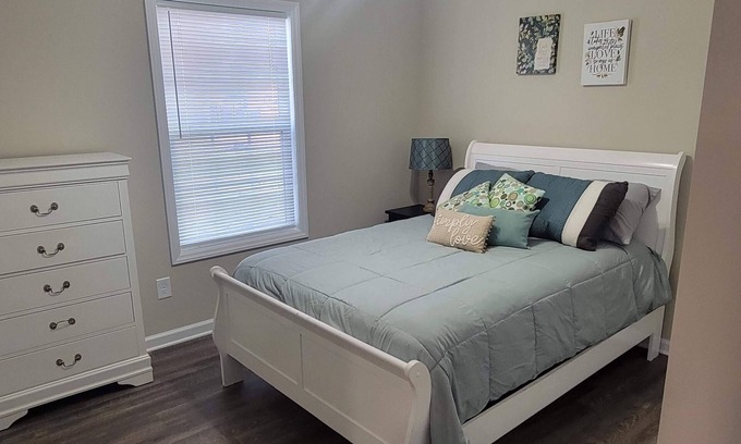 Salisbury Apartment | FURNISHED Corporate Rental - 5 minutes to I85 and Hwy 29 Salisbury