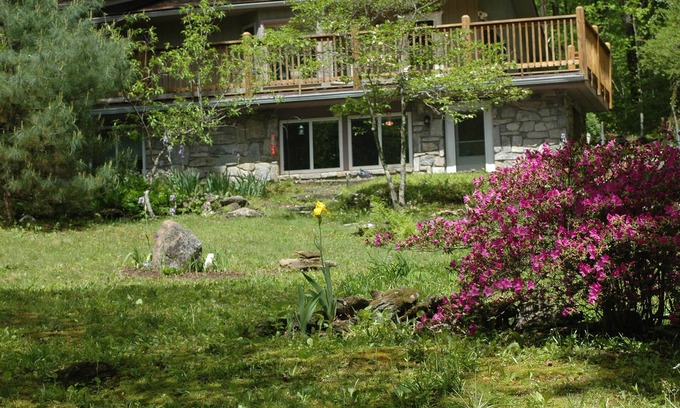 Waynesville Apartment | Furnished Studio Apartment