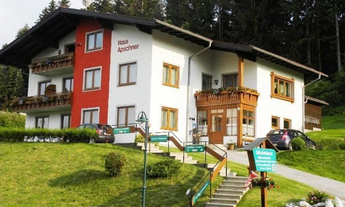 Sankt Corona am Wechsel House | Gästehaus Apschner