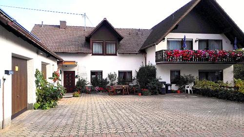 Weyher in der Pfalz House | Gästehaus Siener