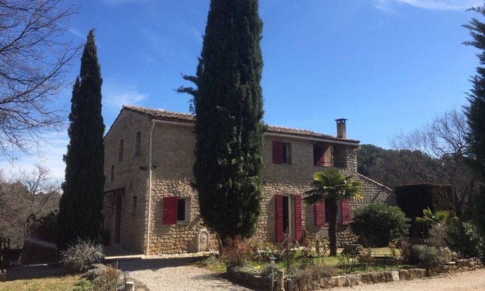 Apt House | Gîte au Calme Tout Confort Dans une Bastide Avec Piscine