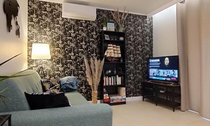 Saint-Pantaleon House | Gîte Aux Bons Voisins