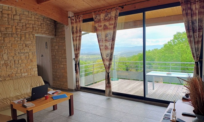 Montclar Apartment | Gîte "corbières" en Pleine Campagne Dans un Parc Naturel Avec Piscine