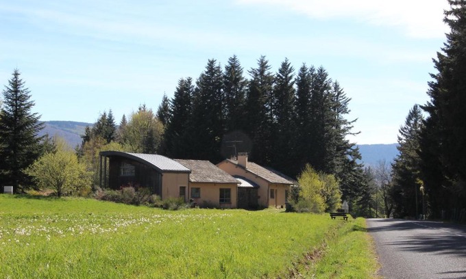 Chasserades Bed & Breakfast | Gîte d'étape et table d'hôtes Les Airelles