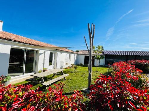 Saint-Michel-en-l'Herm House | Gîte de caractère à moins de 10min des plages