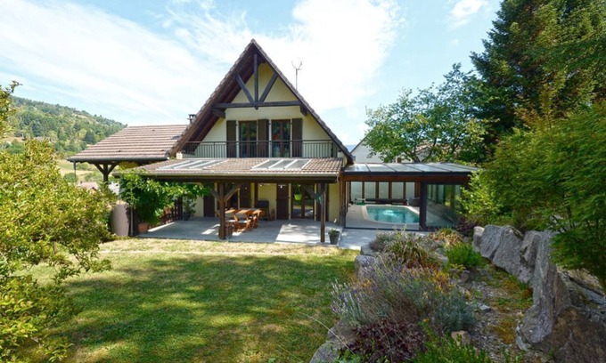 Mitzach House | Gîte de Charme Piscine Couverte Idéal Grandes Familles