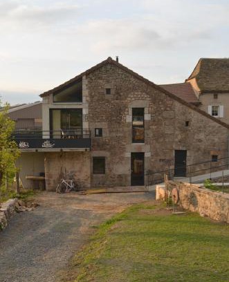 Saint-Sauveur-de-Peyre House | Gîte de fontanes aubrac Margeride loups du gevaudan Lozère