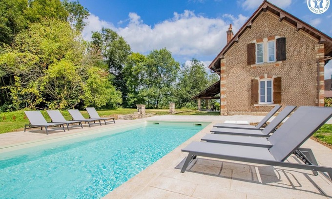 Saint-Martin-en-Bresse House | Gîte de Bellefond - Saint Martin EN Bresse