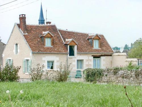 Montresor House | Gîte ensoleillé à Montrésor avec jardin et WiFi - FR-1-381-72