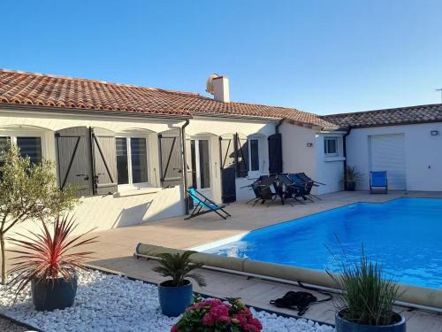 Bretignolles-sur-Mer House | Gîte familial avec piscine chauffée à Bretignolles-sur-Mer - FR-1-426-572